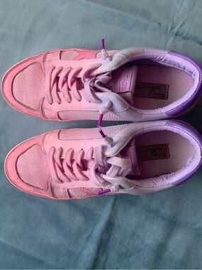 Vintage Pink and Purple Lace-Up Girls' Sneakers